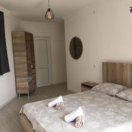 Rezo'S House Hotel Kvariati Buitenkant foto